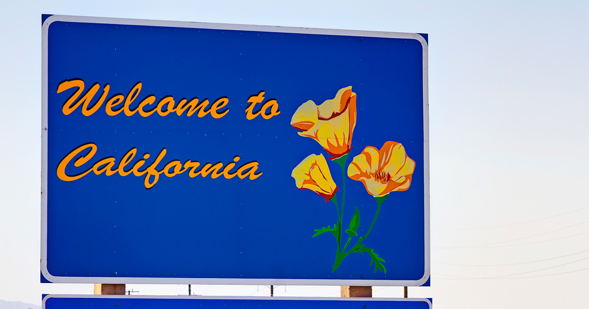 A welcome sign for the State of California that reads "Welcome to California". 